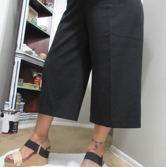 Ladies Gauchos size 10 - Picture 4 of 16